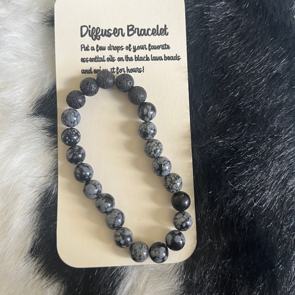 Diffuser Bracelets - Picture 3 of 4